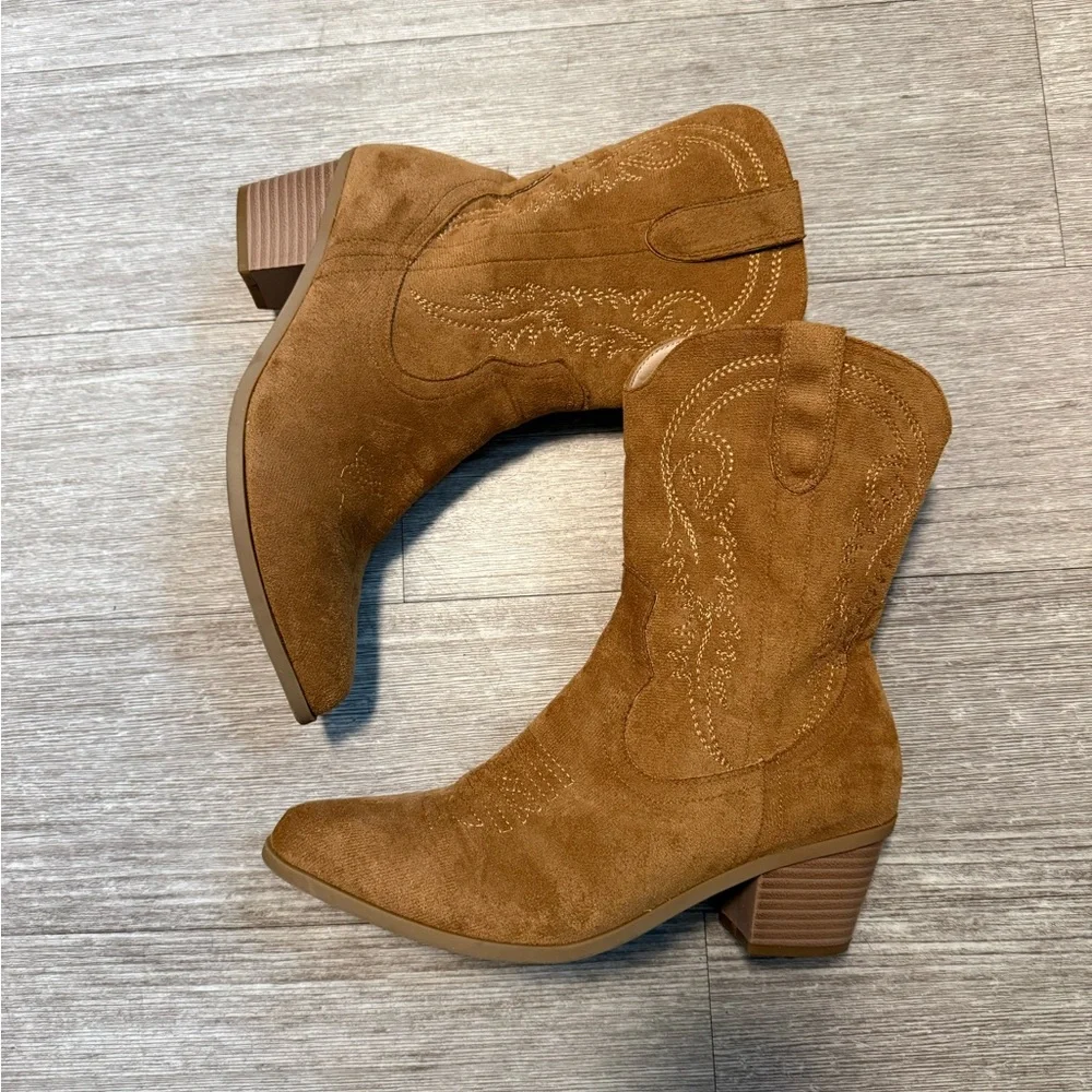 Styleloop Khaki Faux Suede Western Ankle Boots - Picture 6 of 10